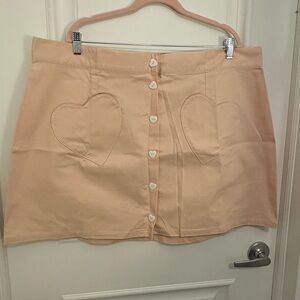Heart-Pocket Mini Skirt in Soft Pink